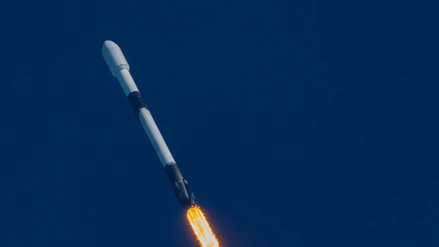 Falcon 9 raketasi gipertovushli raketalarni kuzatish uchun birinchi marta AQSh sun'iy yo'ldoshlarini koinotga yubordi.