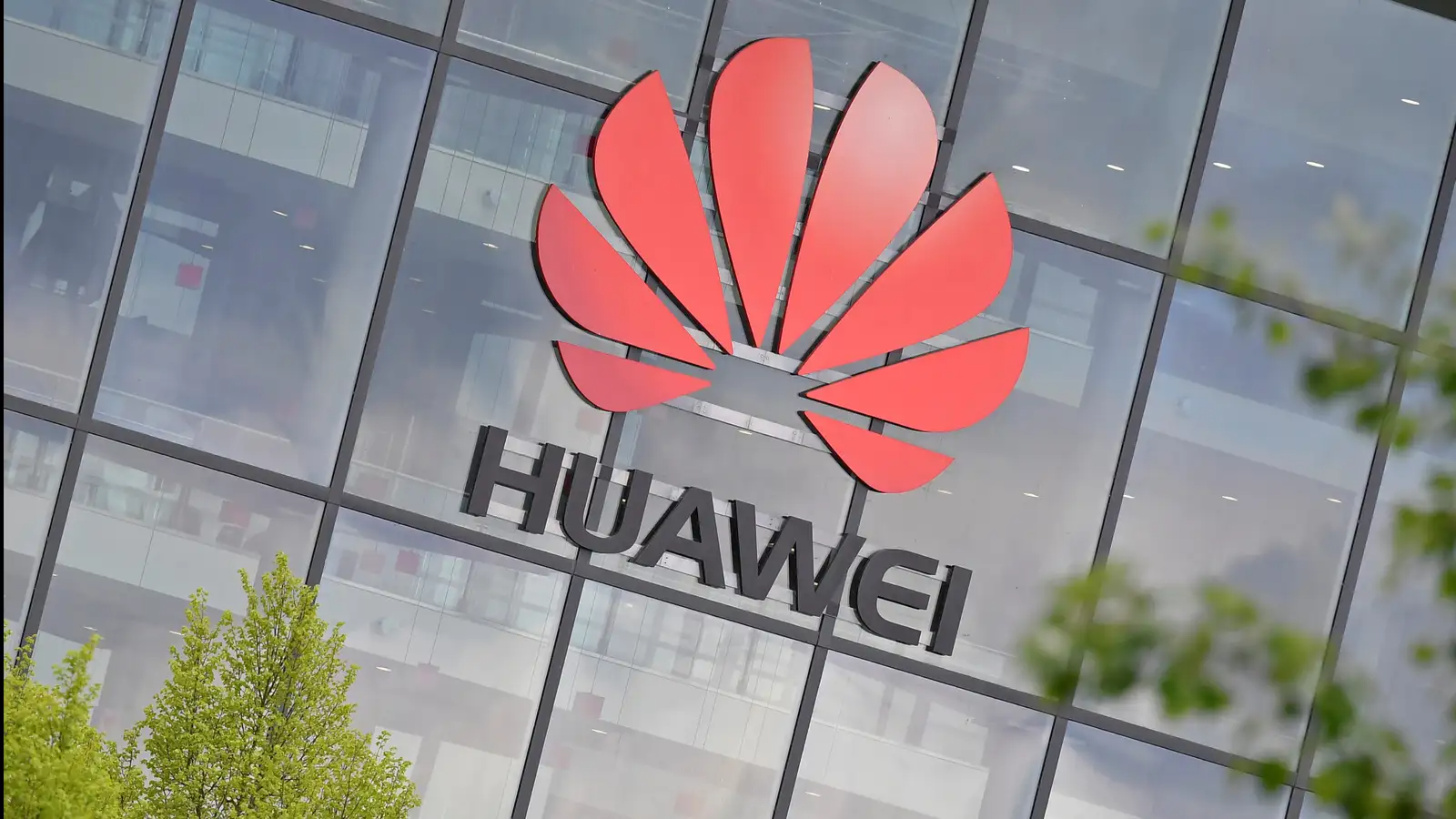 Huawei aqlli xafsizlik yostig'ini patentladi: u odamning holatiga qarab ishlaydi