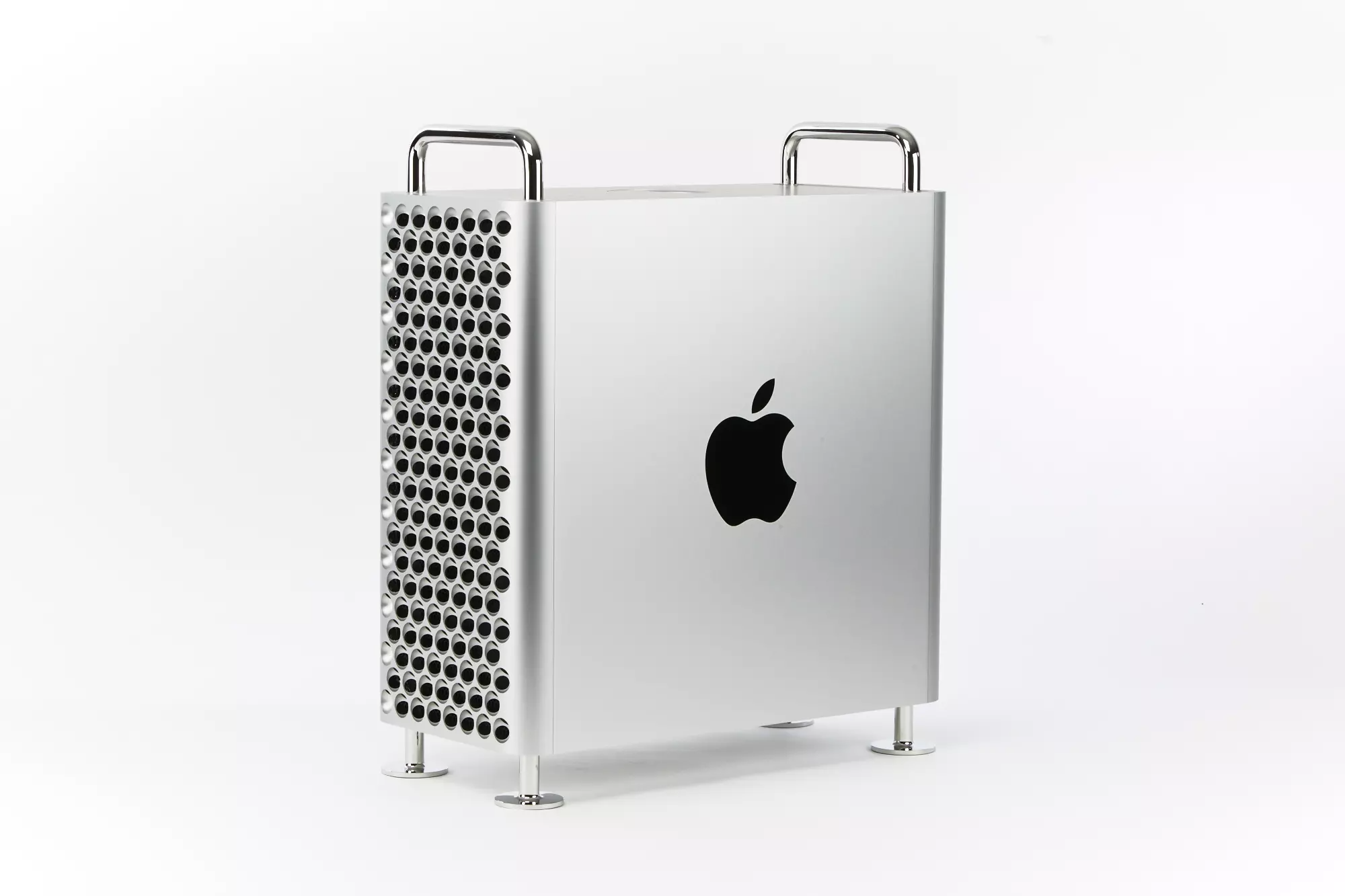 Apple allaqachon Mac Pro’ni macOS 13.3 yordamida Apple Silicon’da sinovdan o‘tkazmoqda