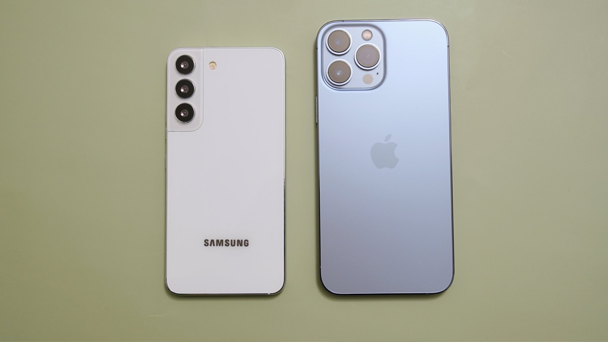 IPhone 13 ga talab shunchaki taqiqlangan. Apple ulushi ortib bormoqda, Samsung esa pasaymoqda