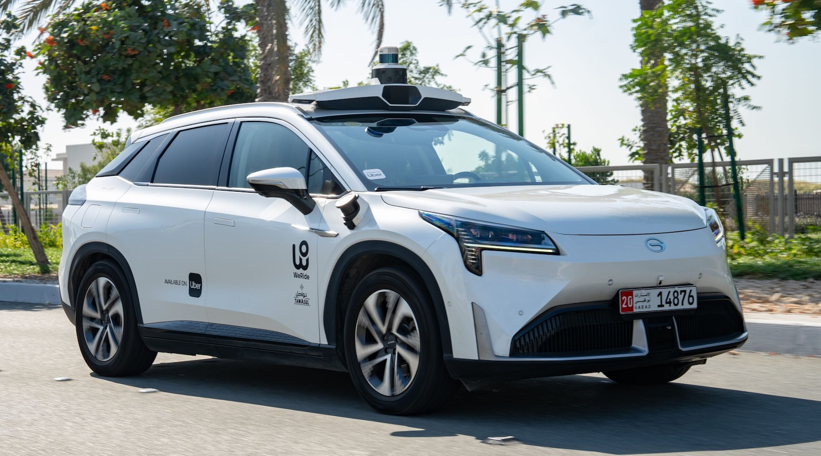 AQShdan tashqaridagi birinchi tijorat robotaksi xizmati BAAda ishga tushirildi. Buni WeRide va Uber amalga oshirdi