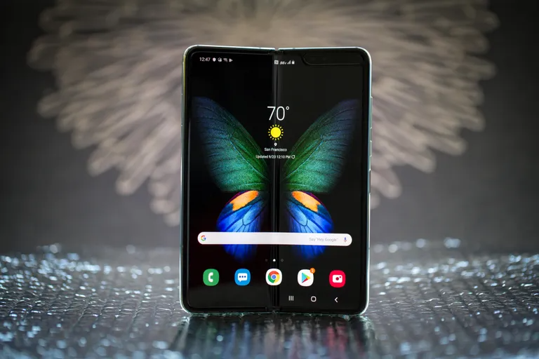 Samsung 2024-yilda buklanadigan smartfonlar savdosini ikki baravar oshirishni maqsad qilgan