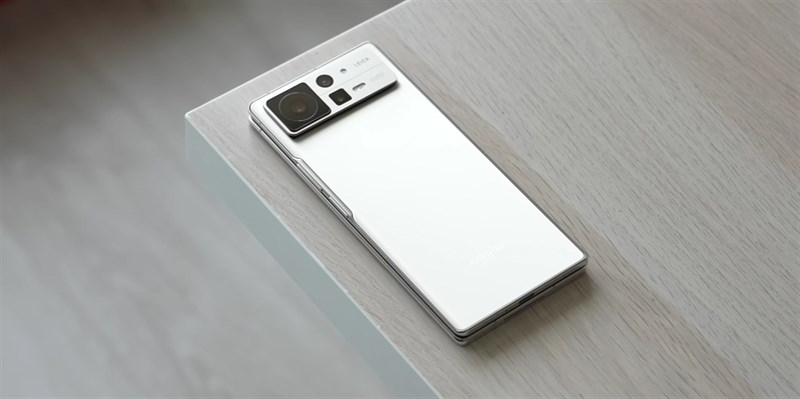 Xiaomi Mix Fold 3 periskop kamerasini oladi